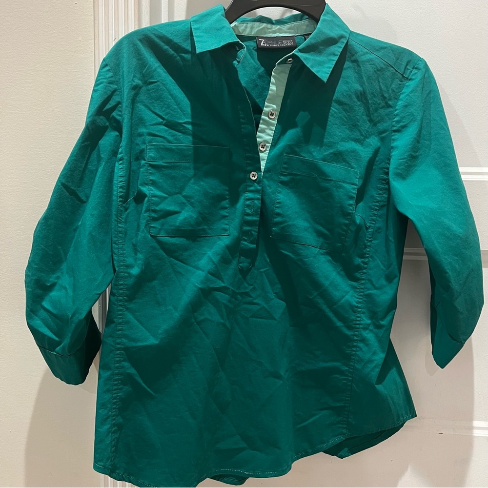 Green blouse